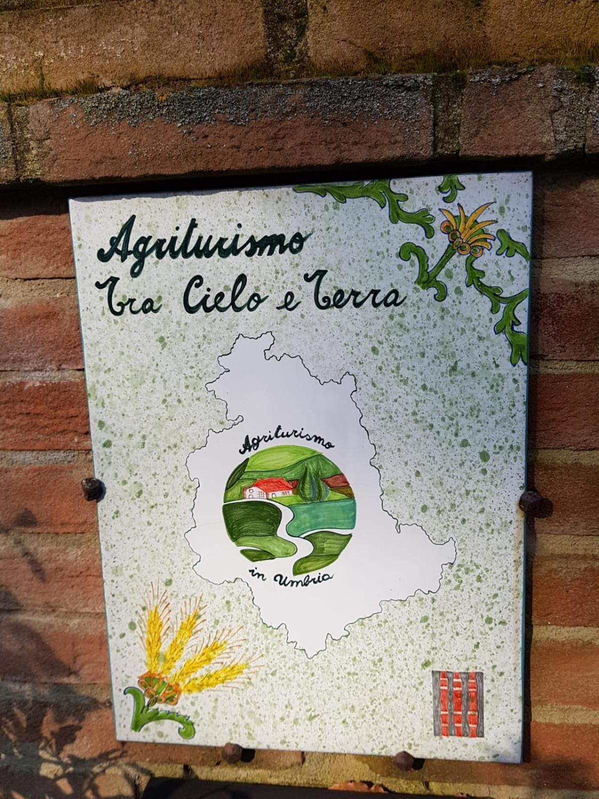 Апартаменты Agriturismo Bio Tra Cielo E Terra Grutti Экстерьер фото